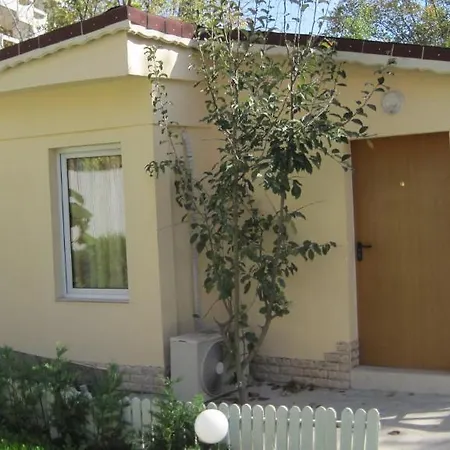 Complex Diva 3* غولدن ساندز